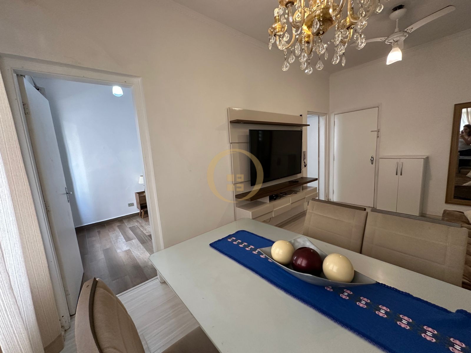 Apartamento na Praia das Pitangueiras, Guarujá - SP