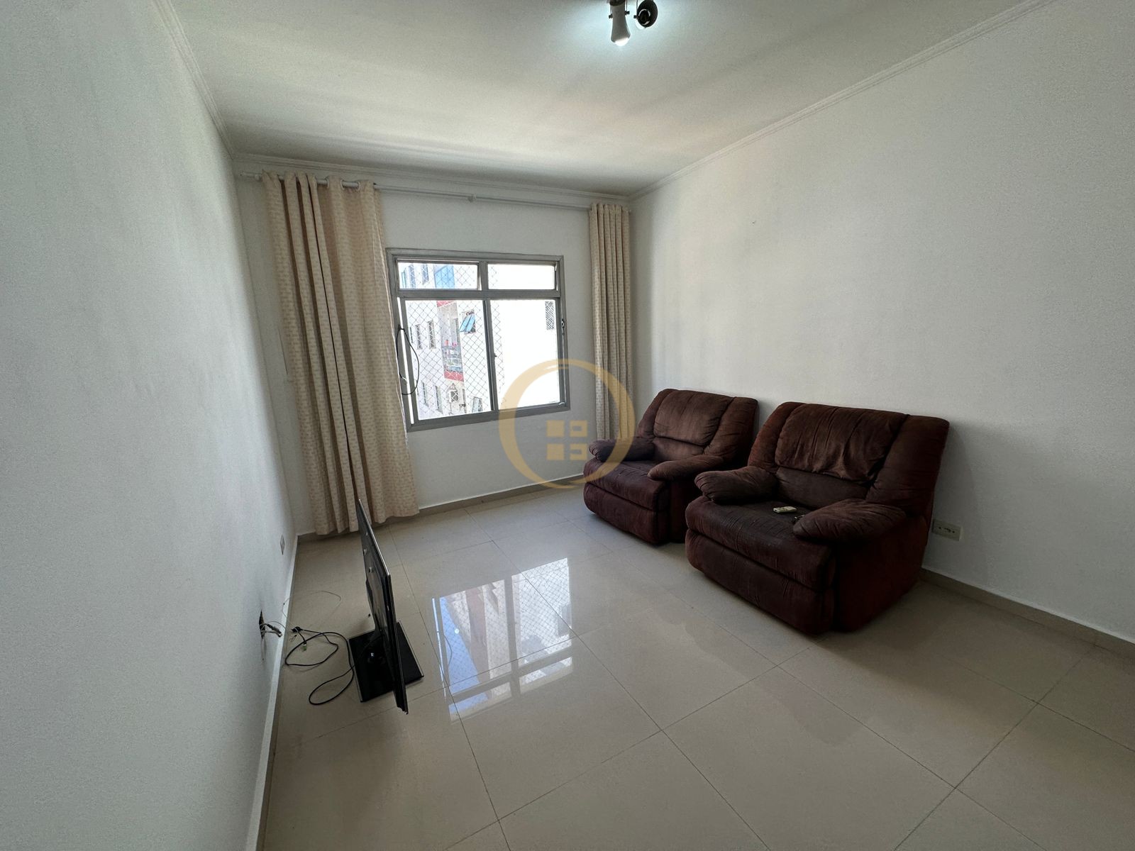 Apartamento na Praia das Astúrias, Guarujá - SP