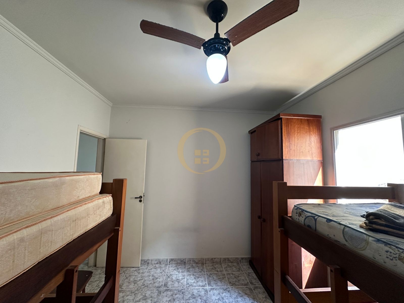 Apartamento na Praia da Enseada, Guarujá - SP
