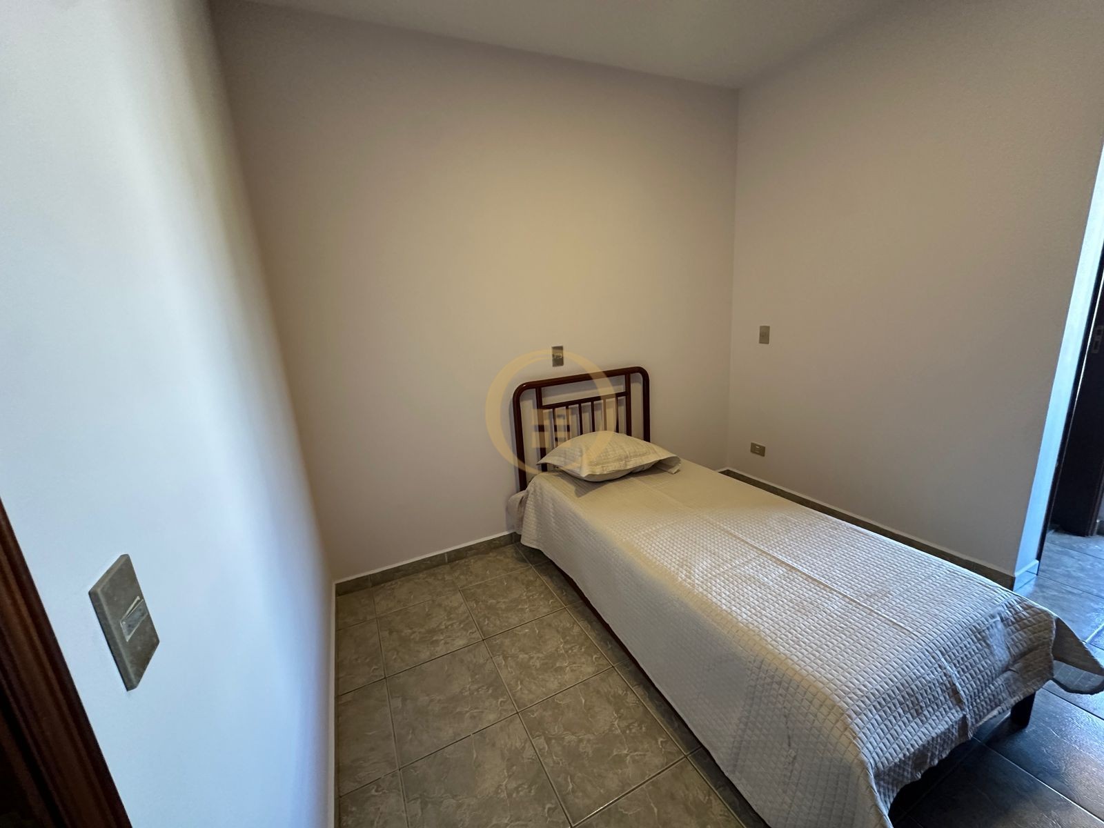 Apartamento na Praia da Enseada, Guarujá - SP