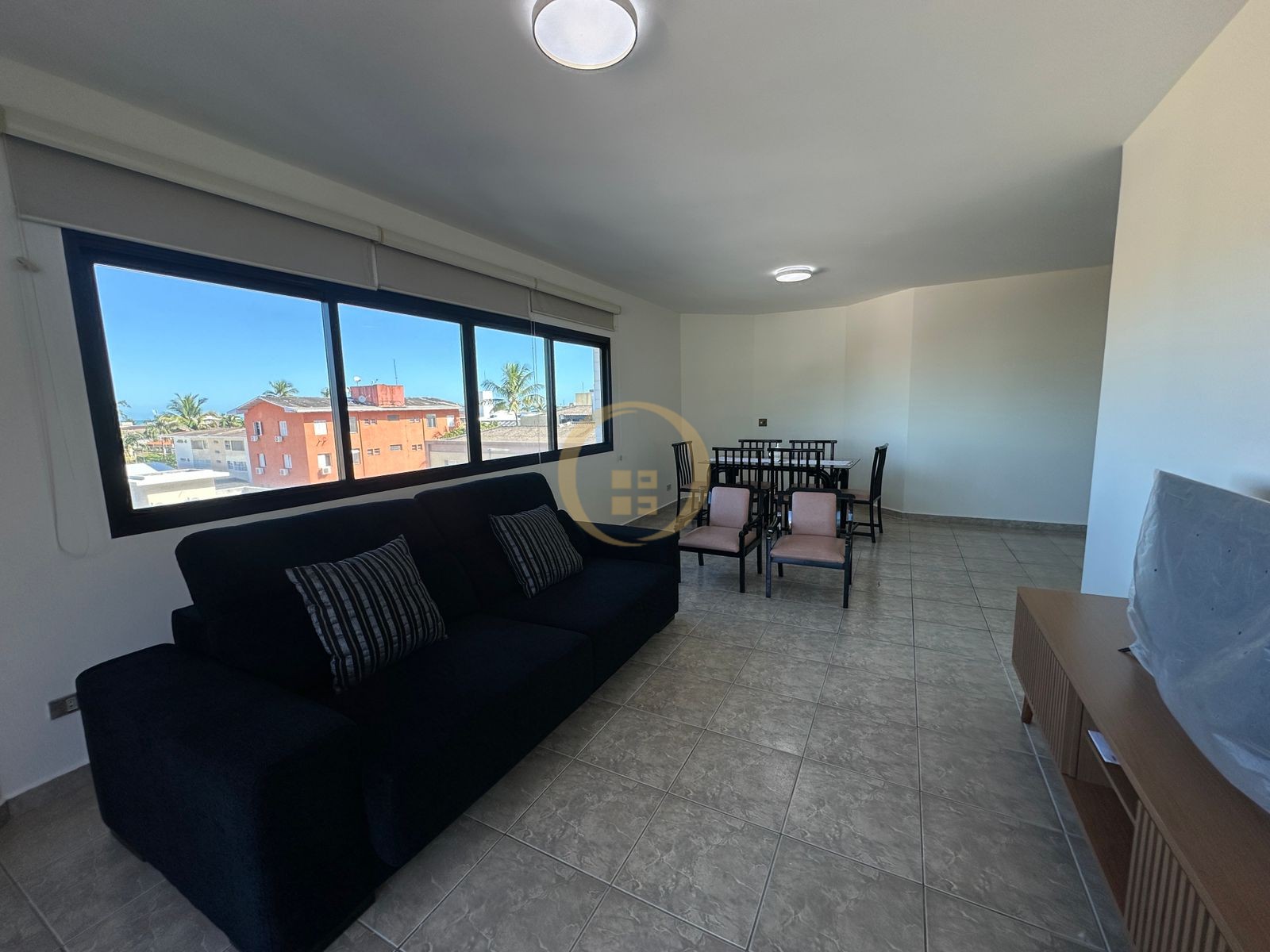 Apartamento na Praia da Enseada, Guarujá - SP