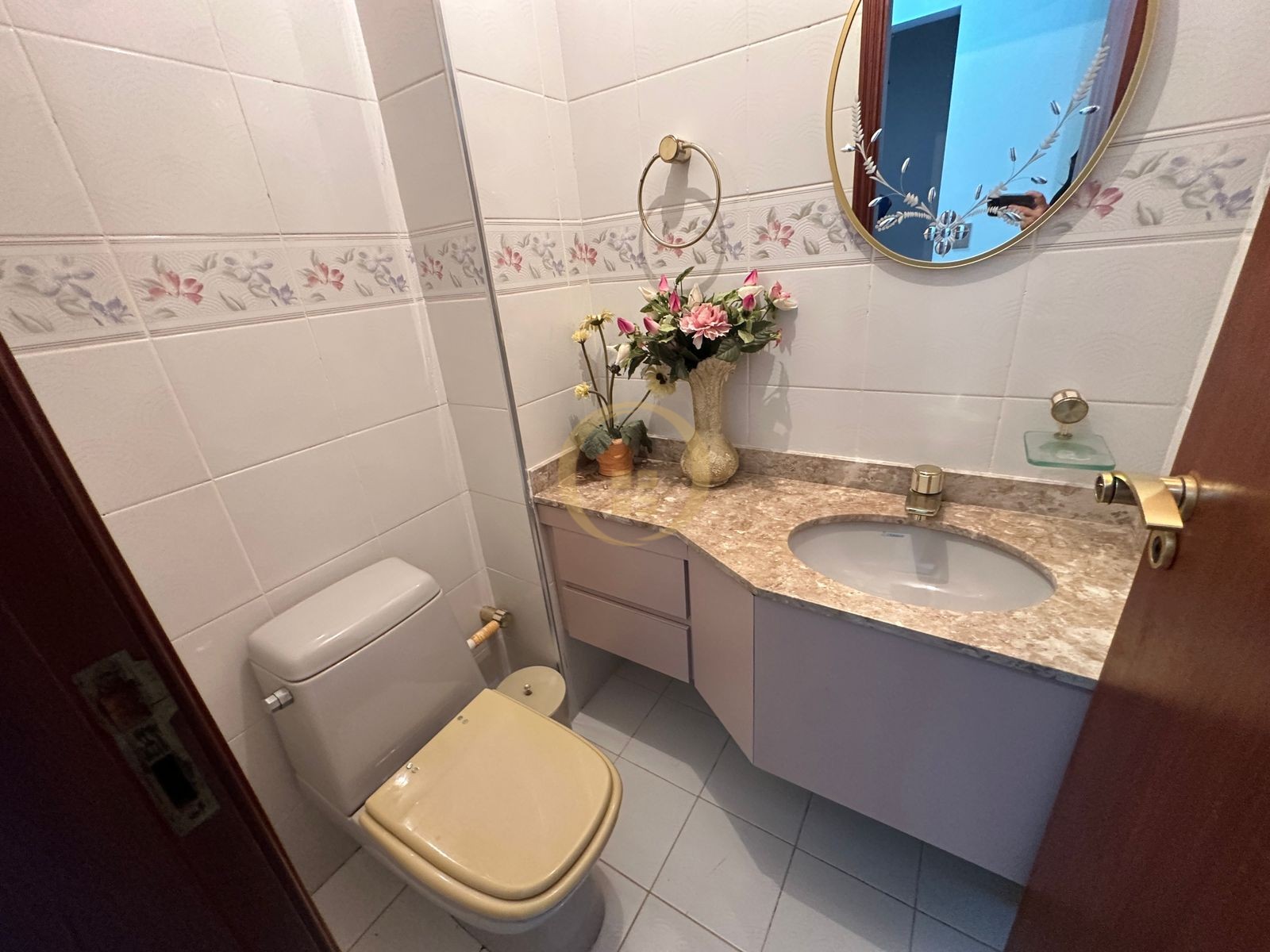 Apartamento na Praia da Enseada, Guarujá - SP