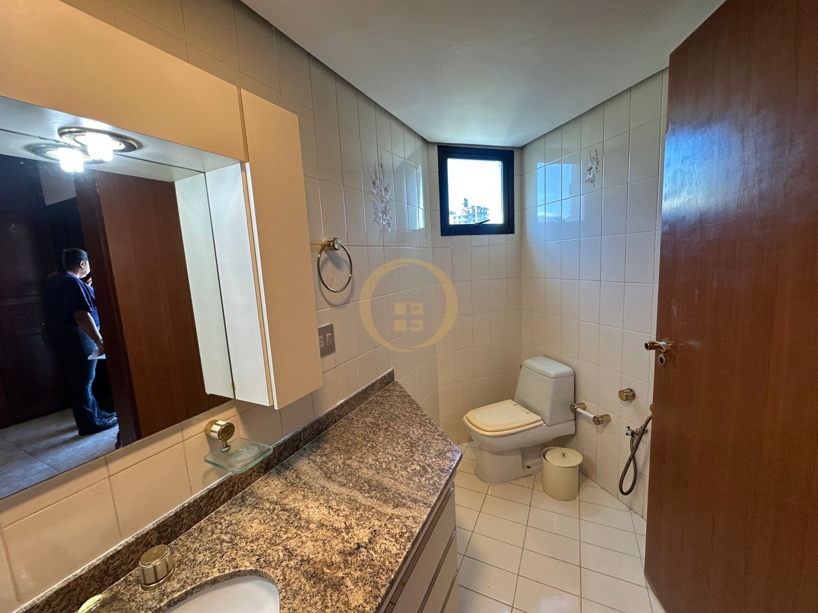 Apartamento na Praia da Enseada, Guarujá - SP
