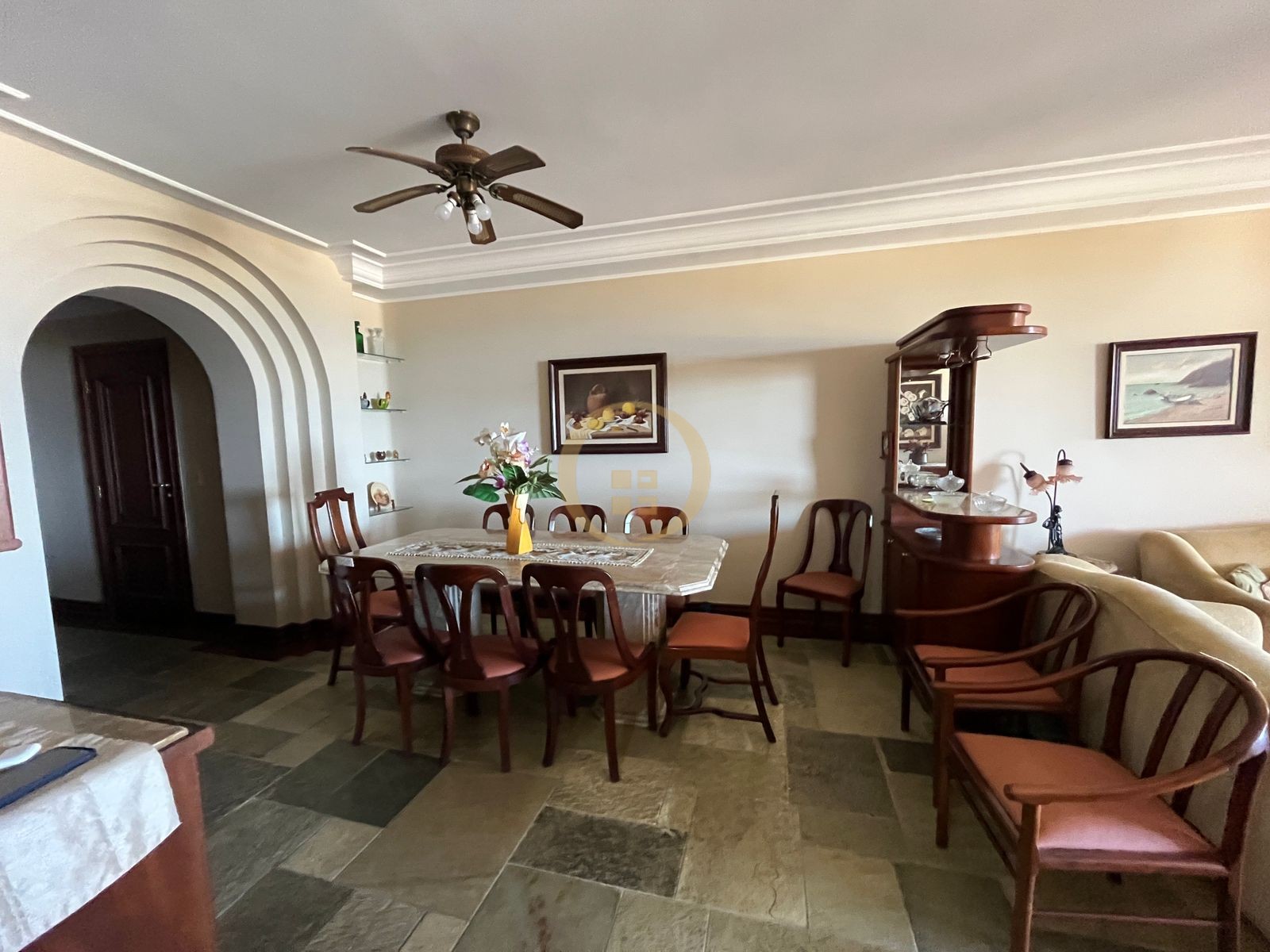 Apartamento na Praia da Enseada, Guarujá - SP