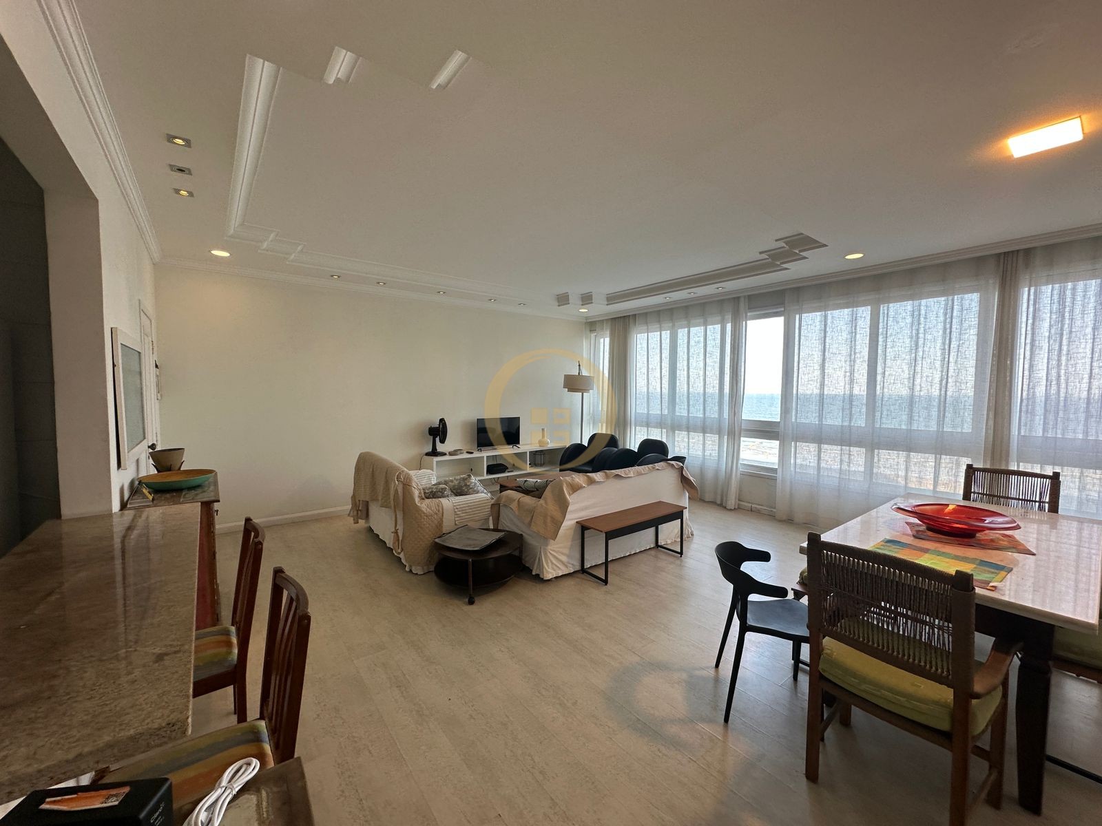 Apartamento-3-dormitorios-Pitangueiras