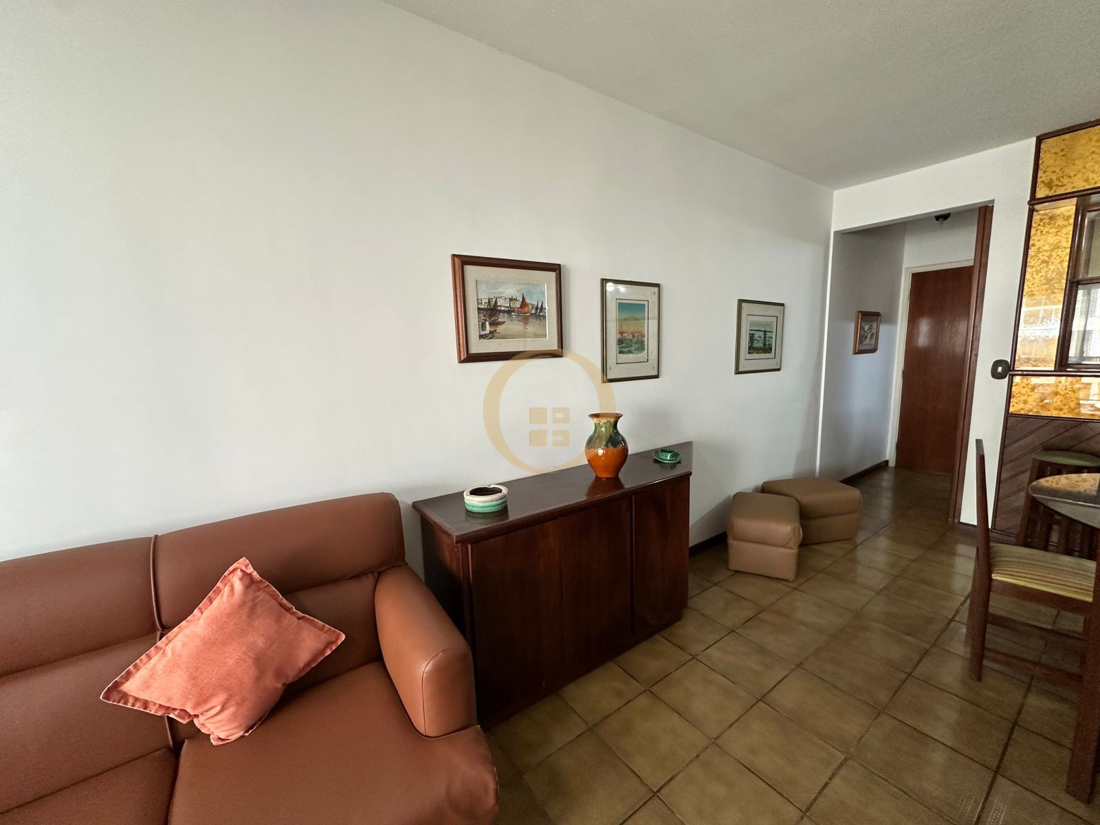 Apartamento na Praia das Pitangueiras, Guarujá - SP