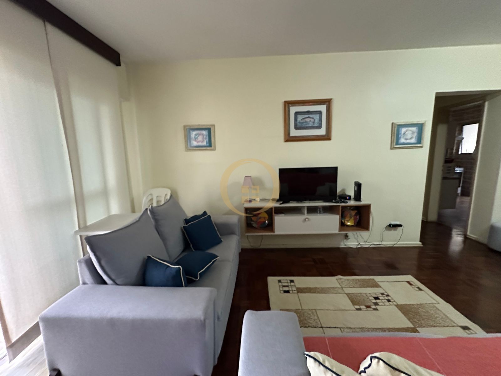 Apartamento na Praia das Pitangueiras, Guarujá - SP