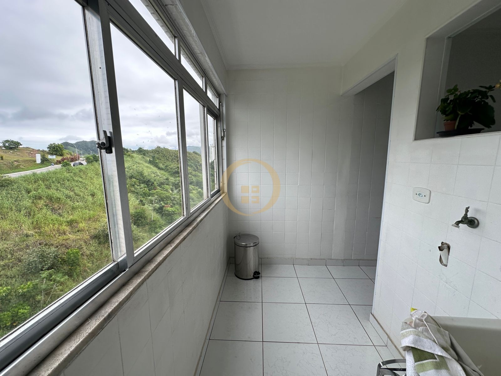Apartamento na Praia das Astúrias, Guarujá - SP