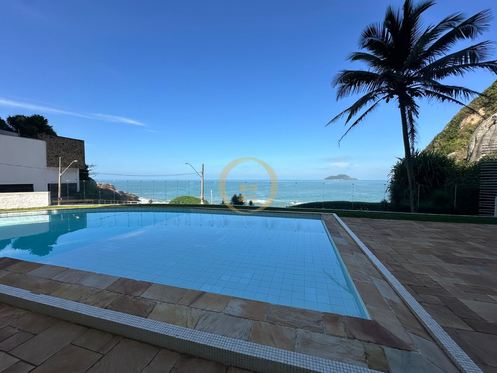 Apartamento Frente Mar,  Praia das Astúrias, Guarujá - SP