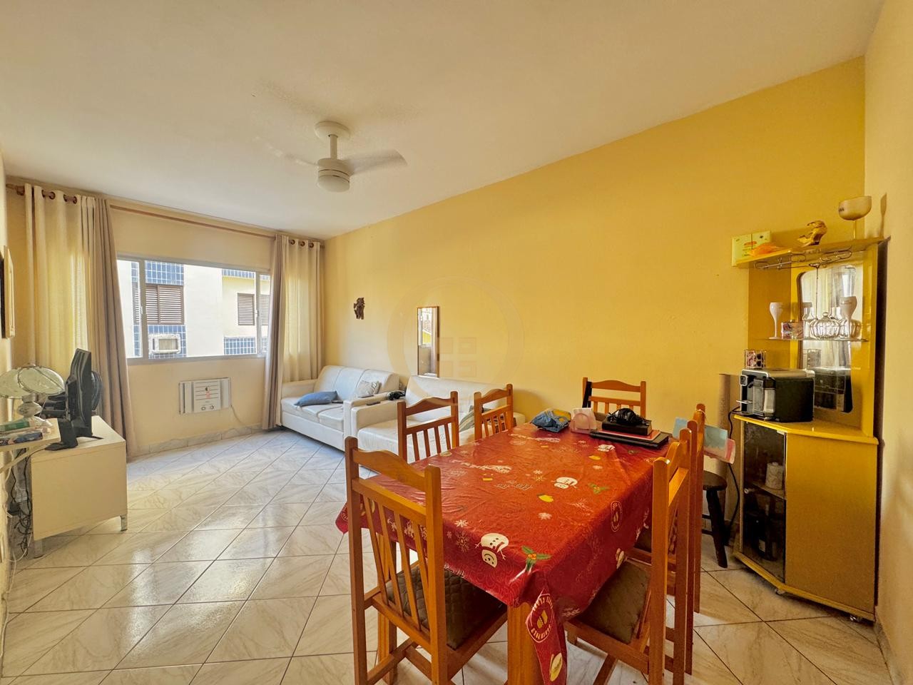 Apartamento na Praia das Astúrias, Guarujá - SP