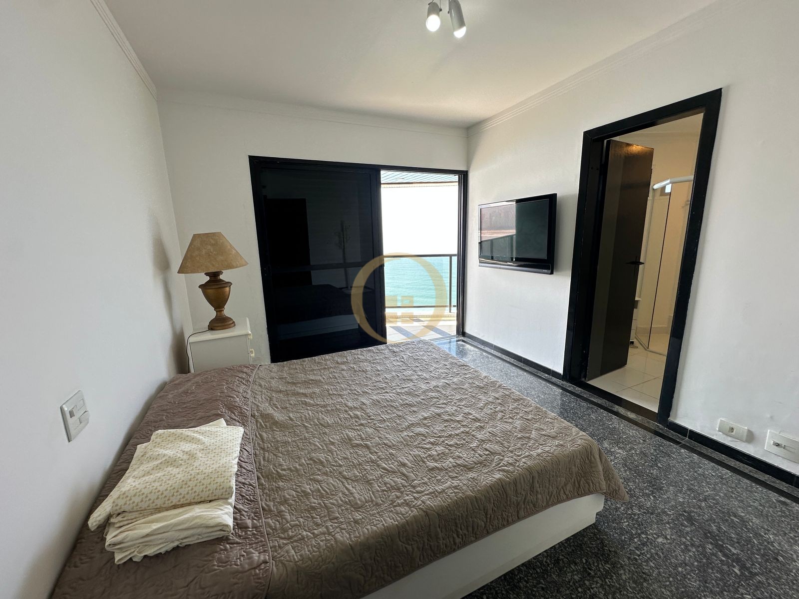 Apartamento Frente Mar, Praia das Astúrias , Guarujá - SP