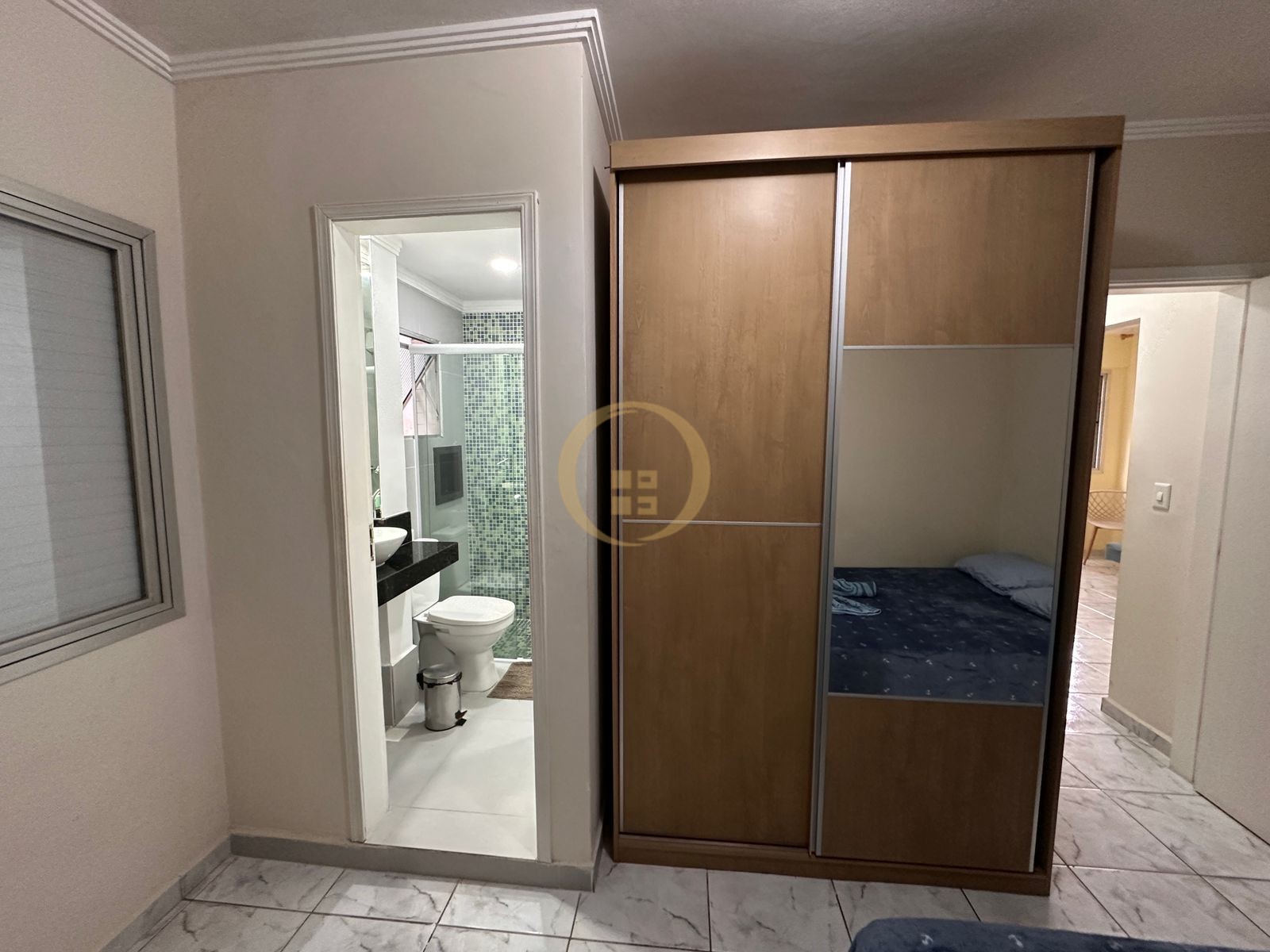 Apartamento na Praia das Pitangueiras, Guarujá - SP