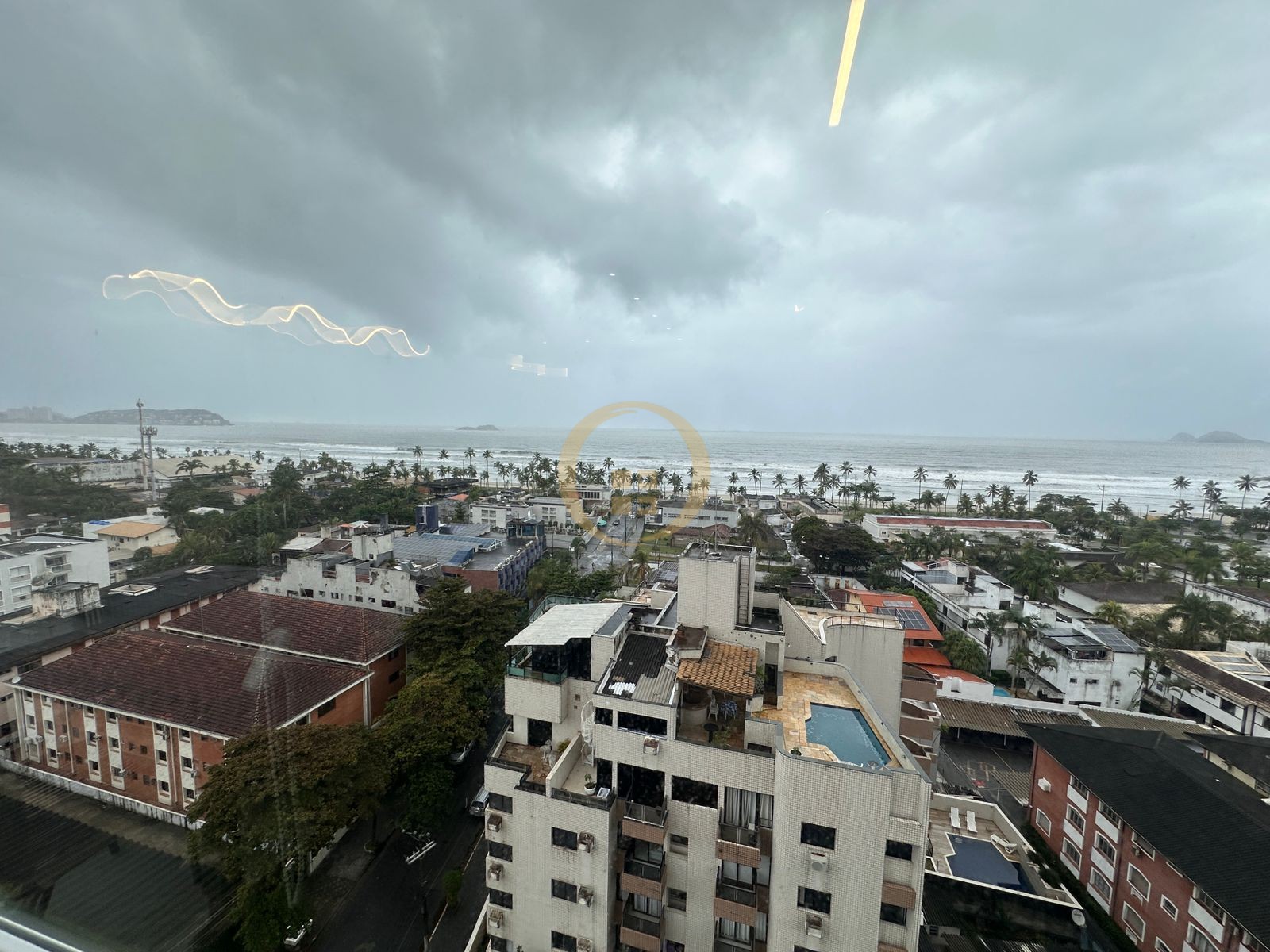 Apartamento na Praia da Enseada, Guarujá - SP