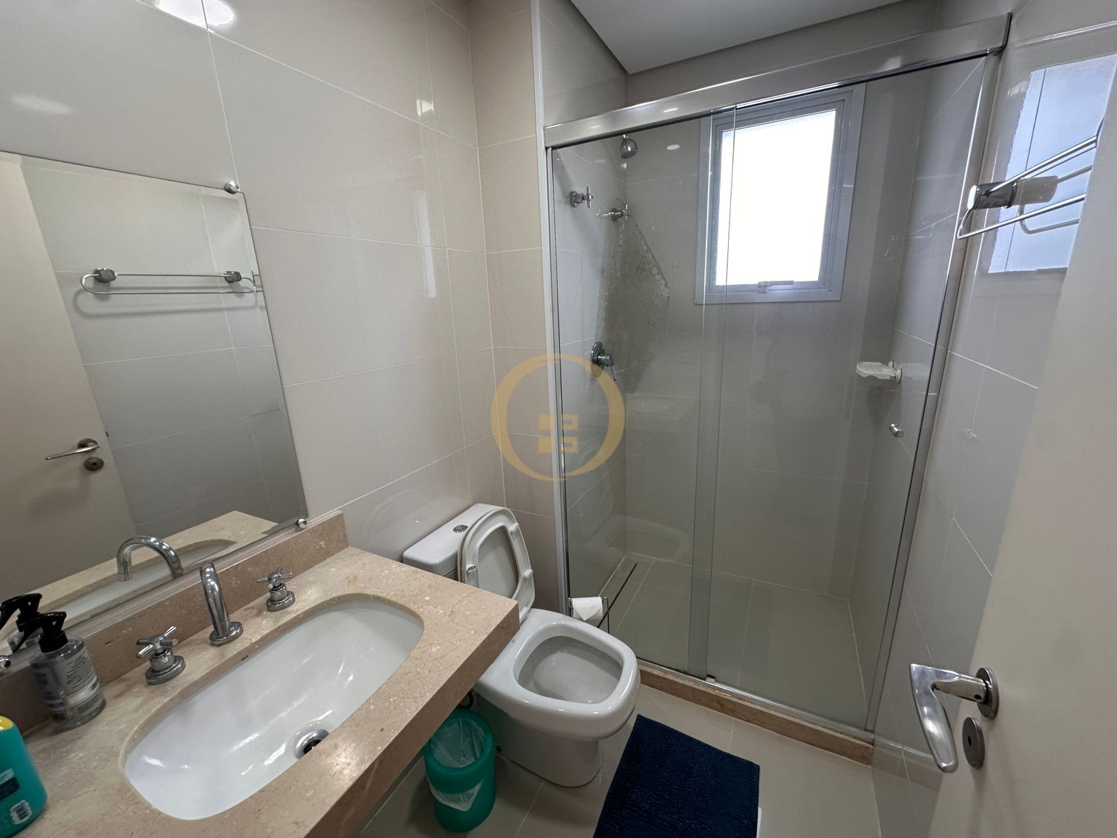 Apartamento na Praia da Enseada, Guarujá - SP