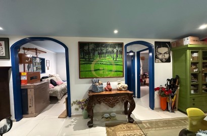 Apartamento na Praia das Pitangueiras, Guarujá - SP