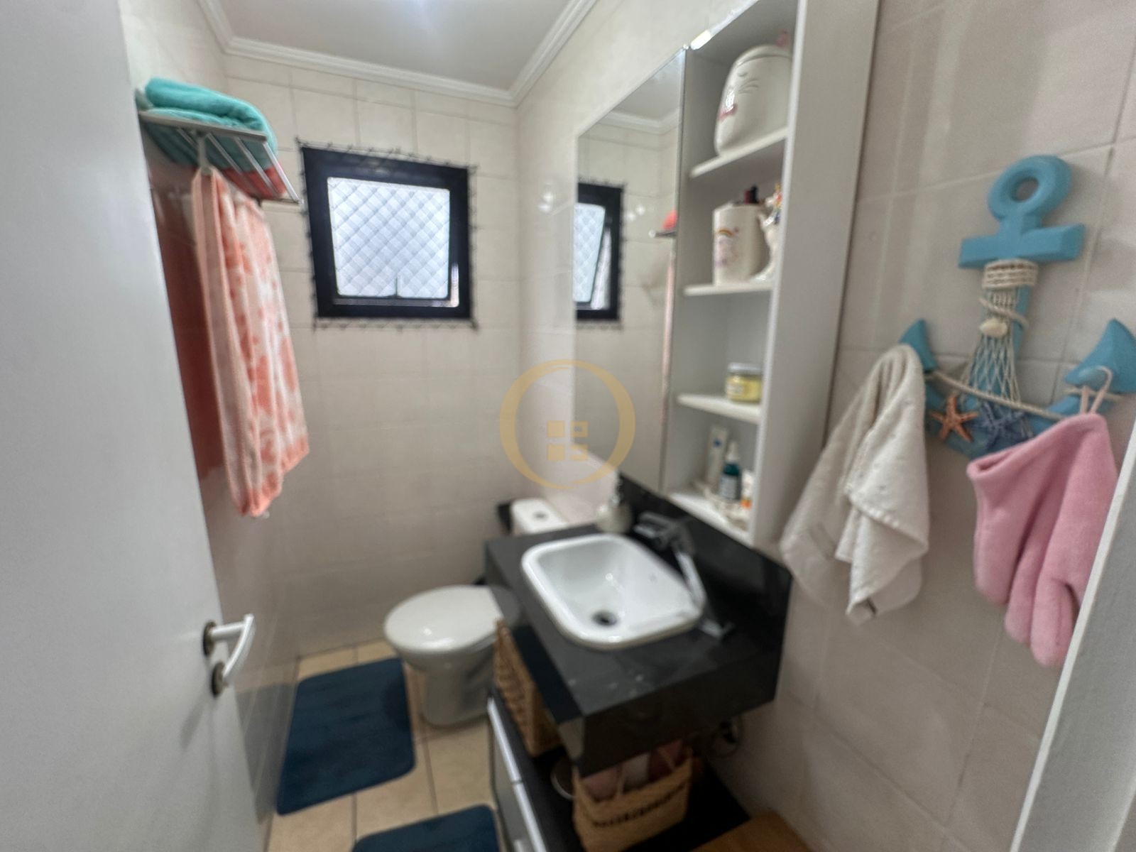 Apartamento na Praia das Astúrias, Guarujá - SP