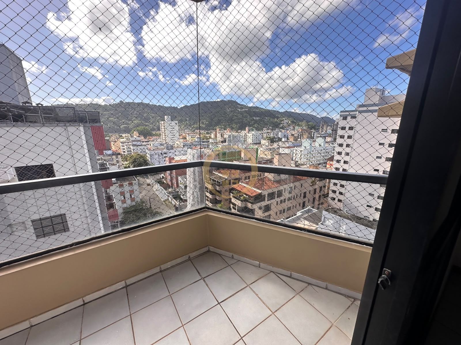 Apartamento na Praia da Enseada, Guarujá - SP