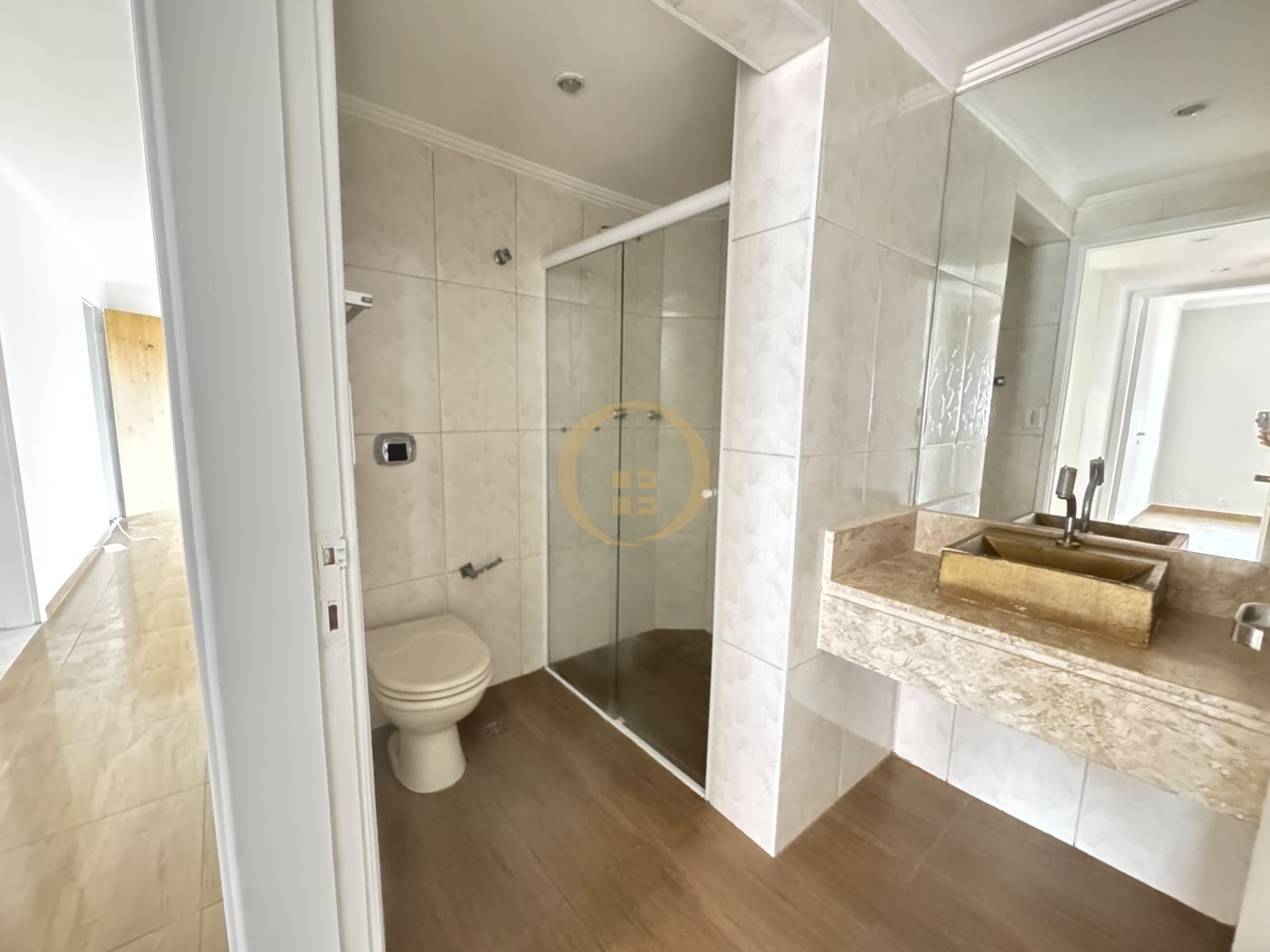Apartamento na Praia da Enseada, Guarujá - SP