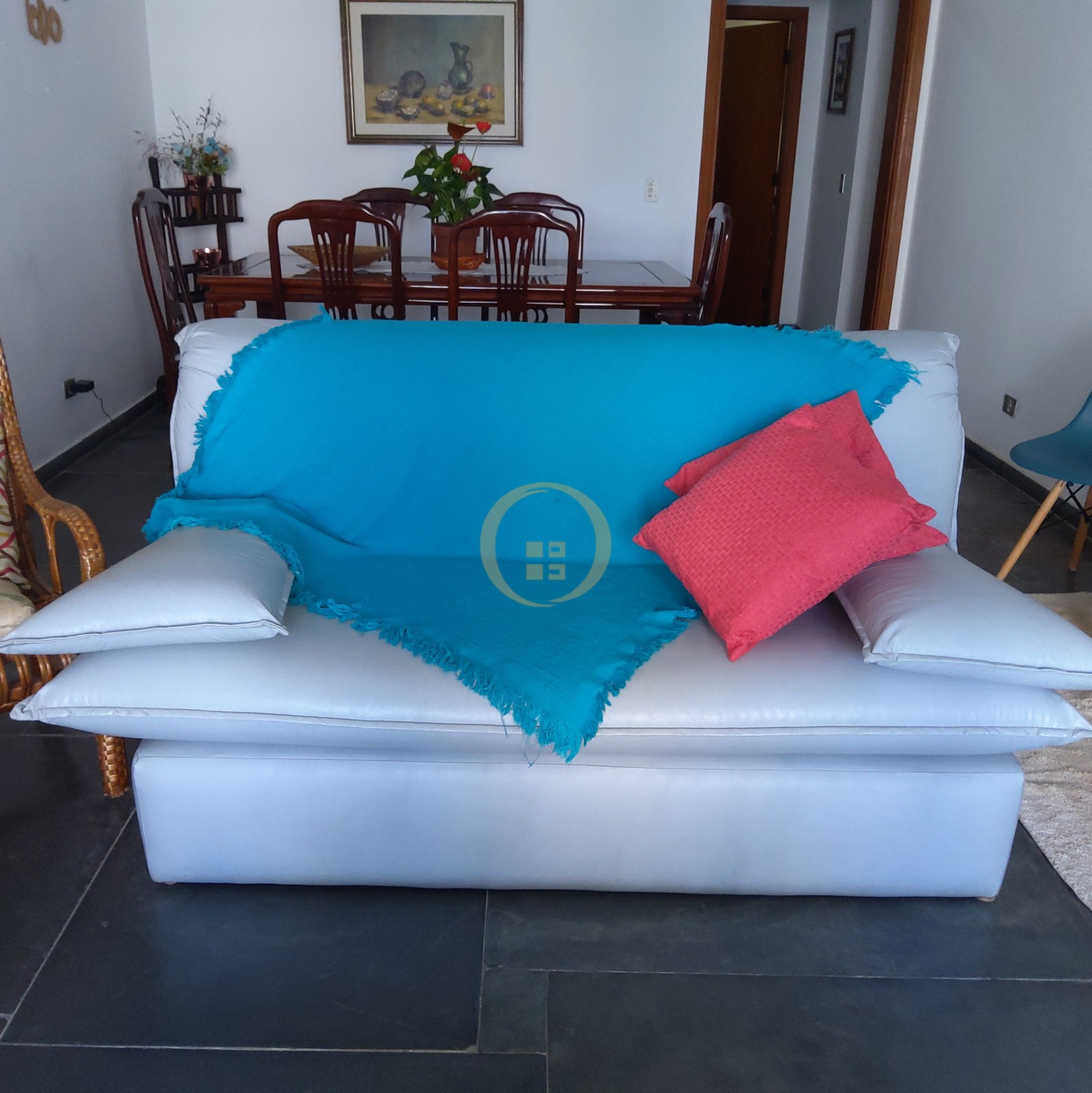 Apartamento na Praia das Pitangueiras, Guarujá - SP