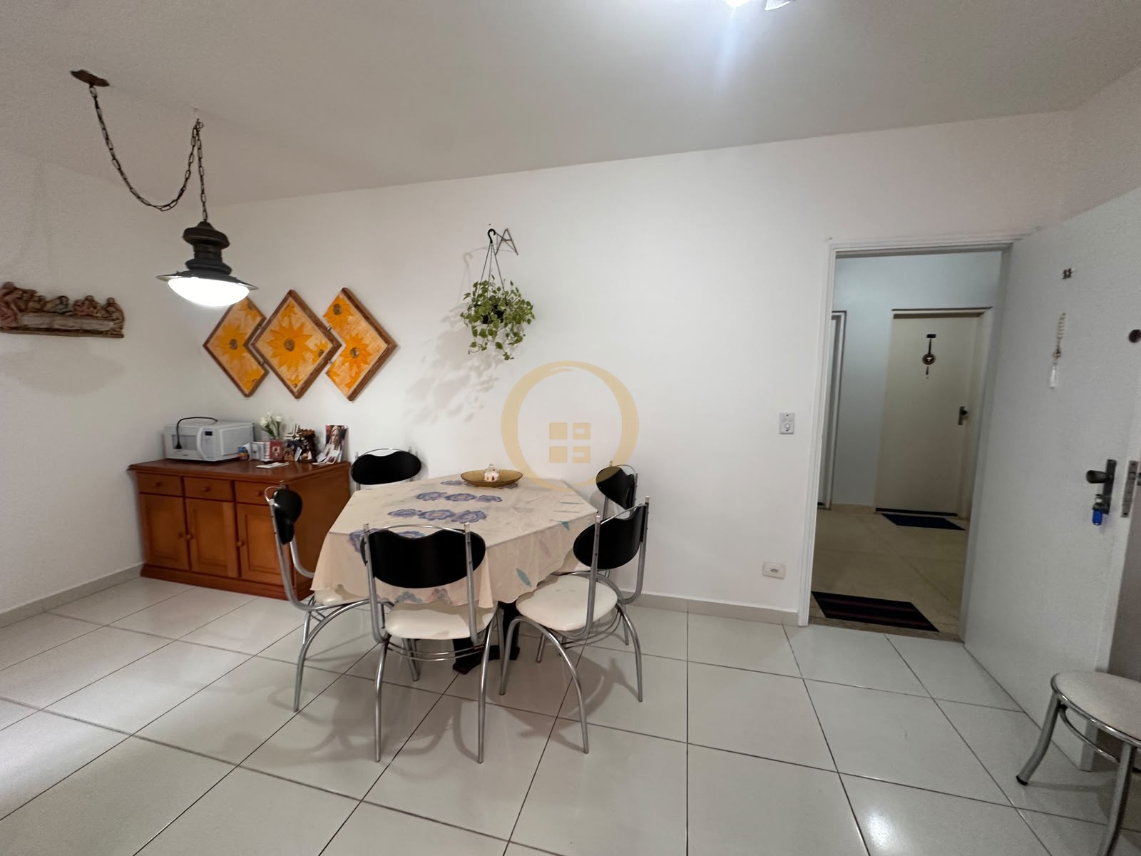Apartamento na Praia da Enseada, Guarujá - SP
