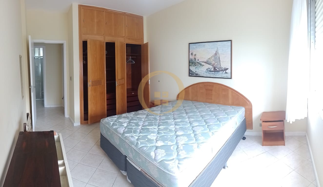 Apartamento na Praia das Pitangueiras, Guarujá - SP