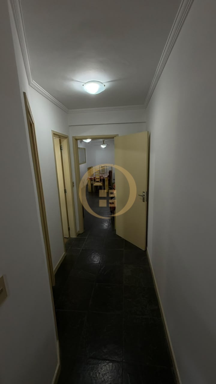 Apartamento na Praia da Enseada, Guarujá - SP
