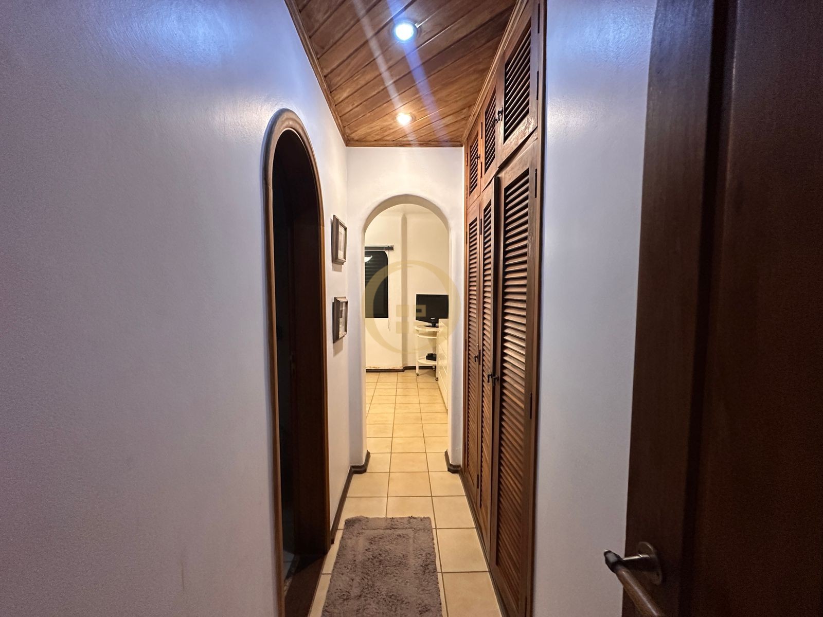 Apartamento na Praia da Enseada, Guarujá - SP