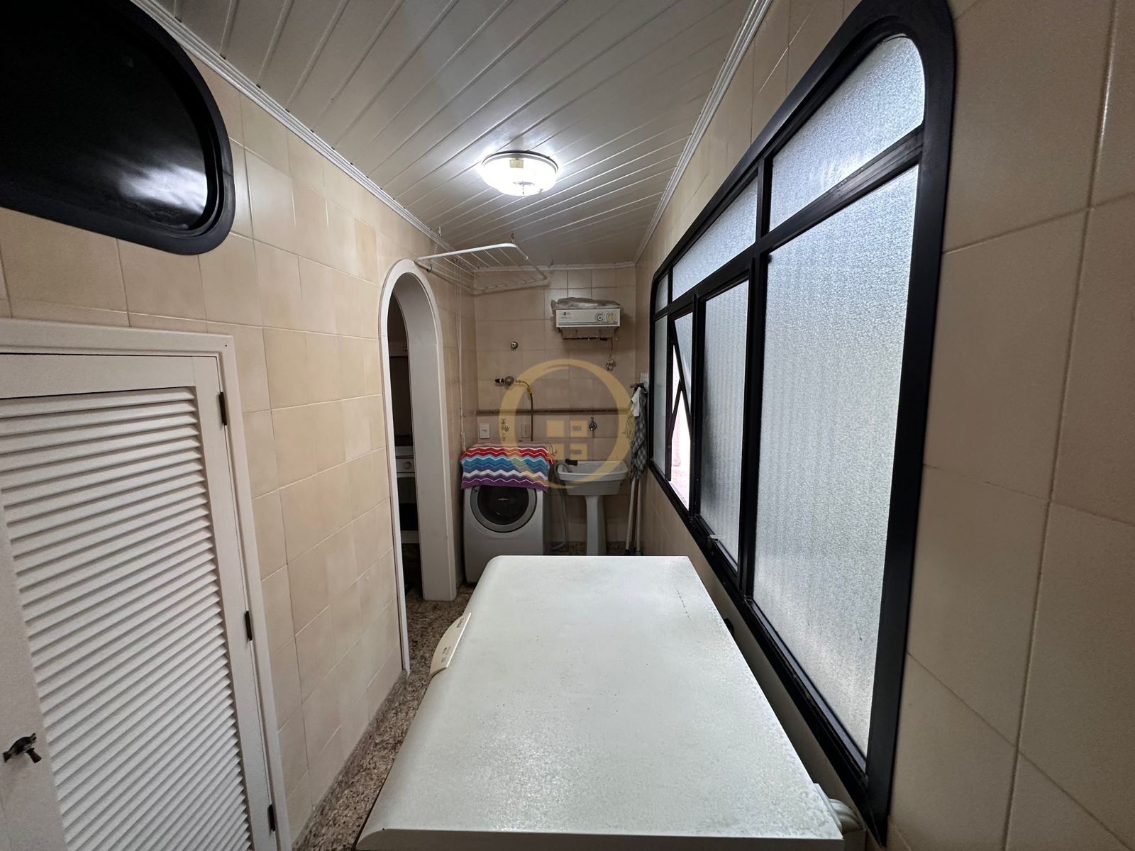 Apartamento na Praia da Enseada, Guarujá - SP