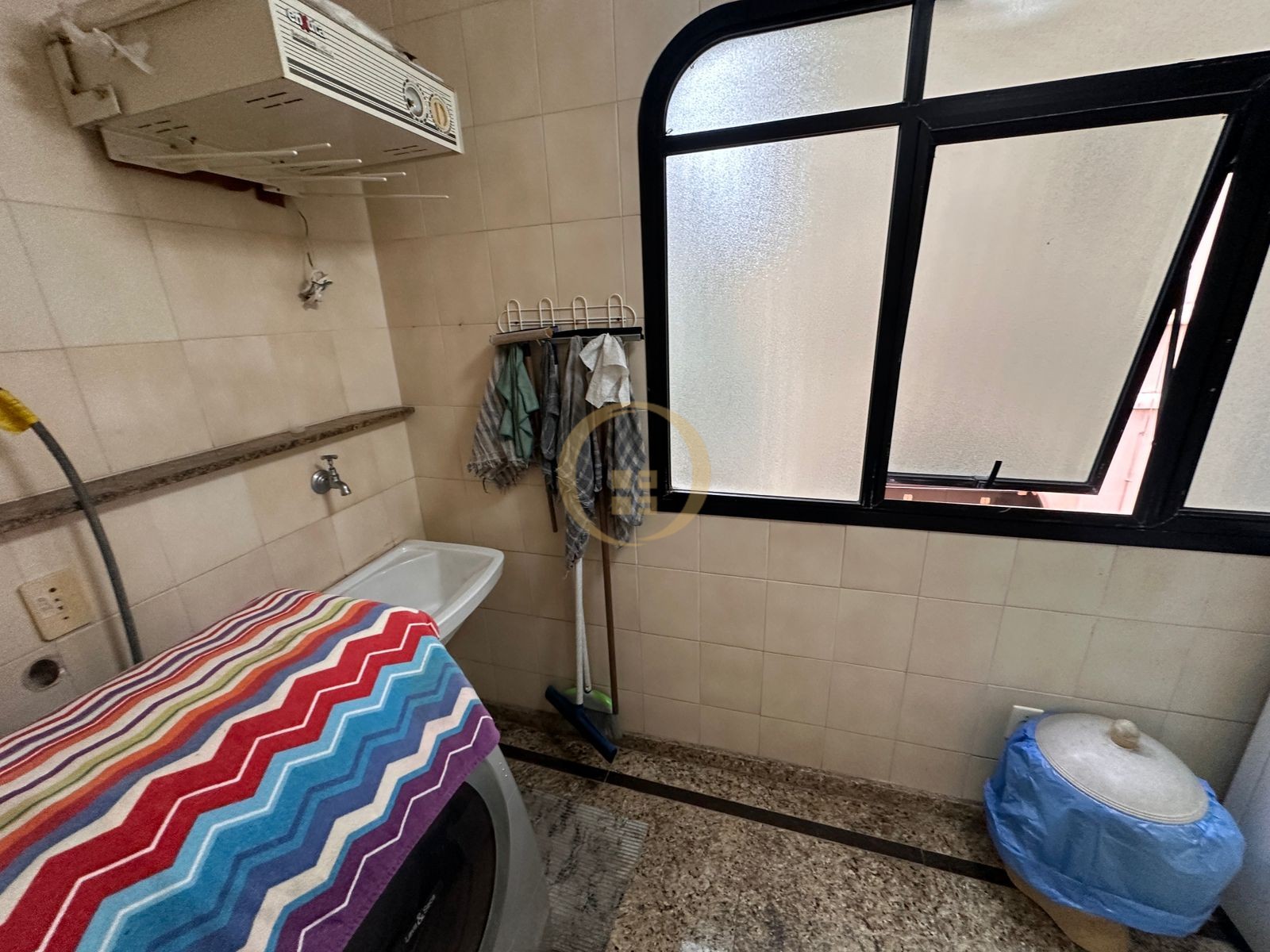 Apartamento na Praia da Enseada, Guarujá - SP