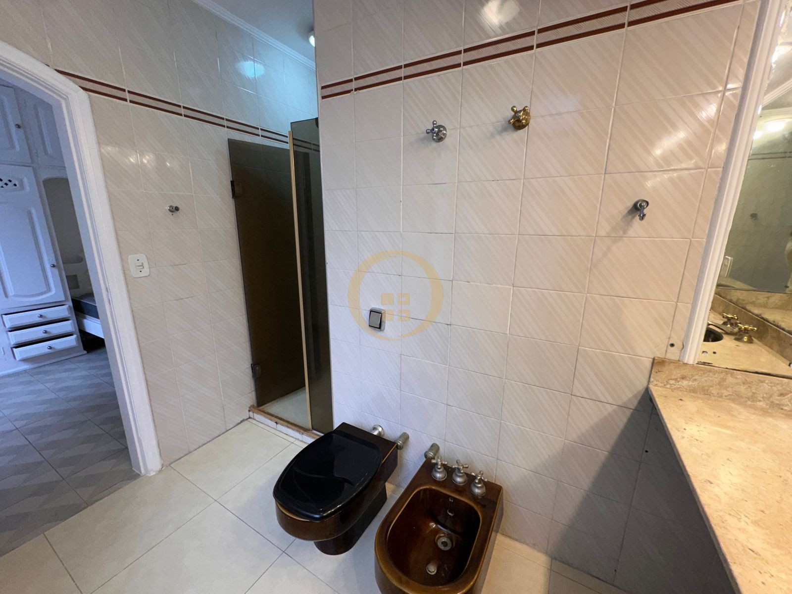 Apartamento Frente ao Mar nas Pitangueiras, Guarujá - SP