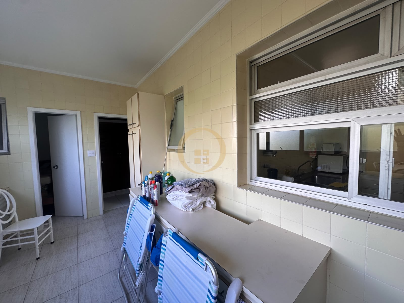 Apartamento Frente ao Mar nas Pitangueiras, Guarujá - SP