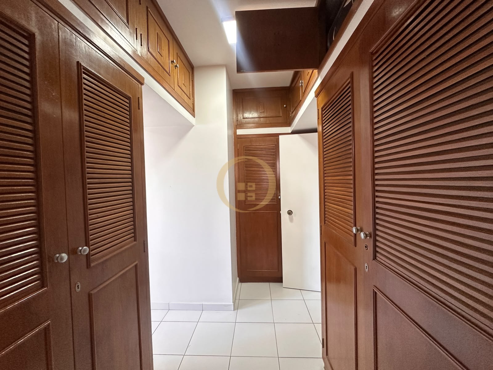 Apartamento Frente ao Mar nas Pitangueiras, Guarujá - SP