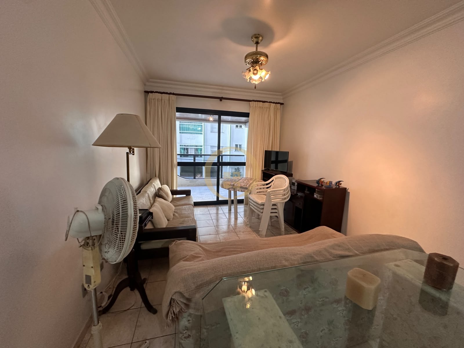 Apartamento na Praia das Pitangueiras, Guarujá - SP