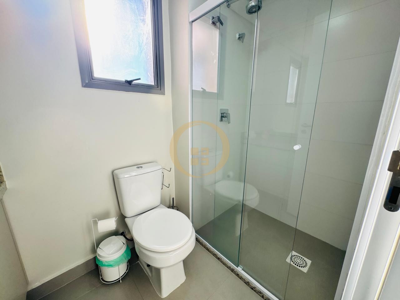 Apartamento na Praia da Enseada, Guarujá - SP