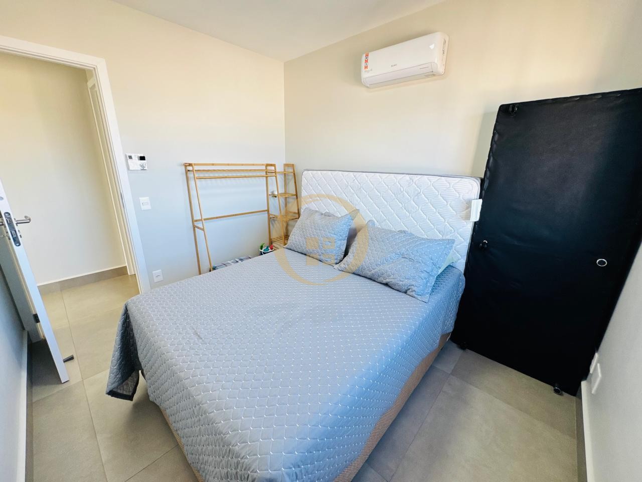 Apartamento na Praia da Enseada, Guarujá - SP