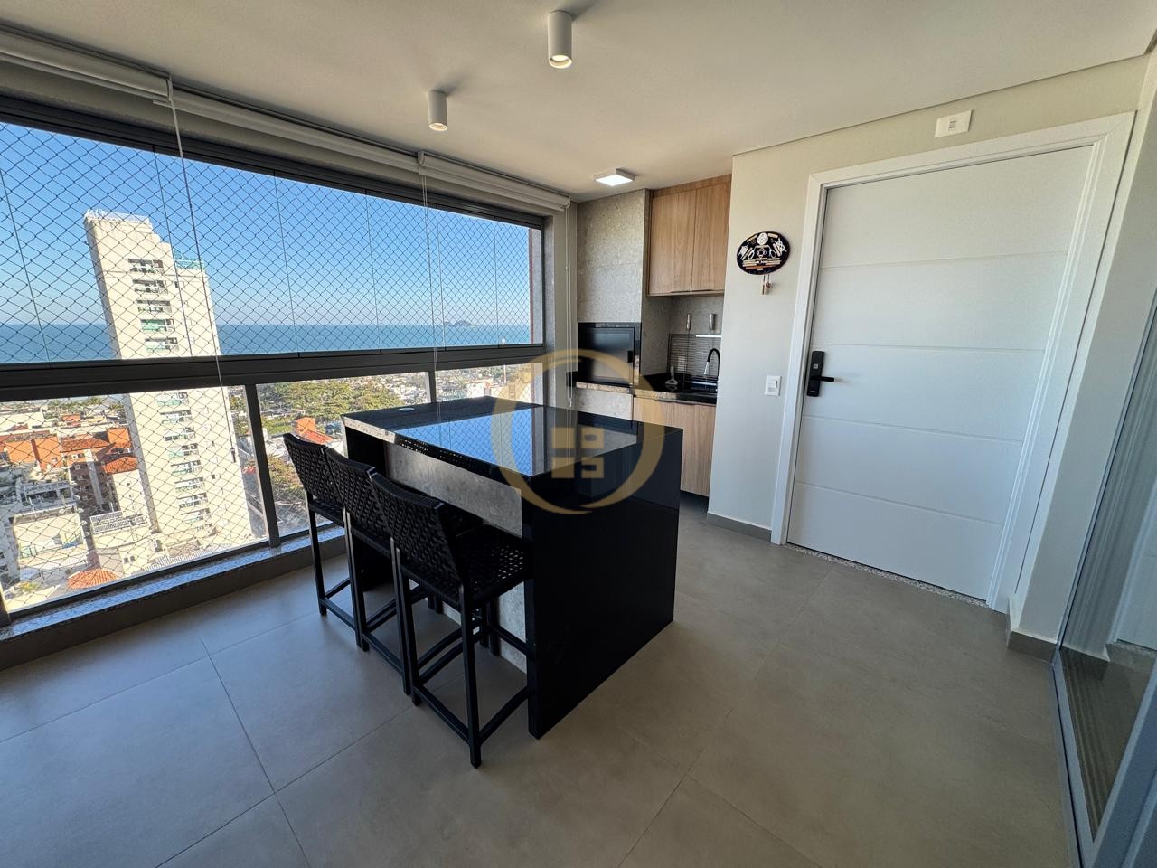 Apartamento na Praia da Enseada, Guarujá - SP