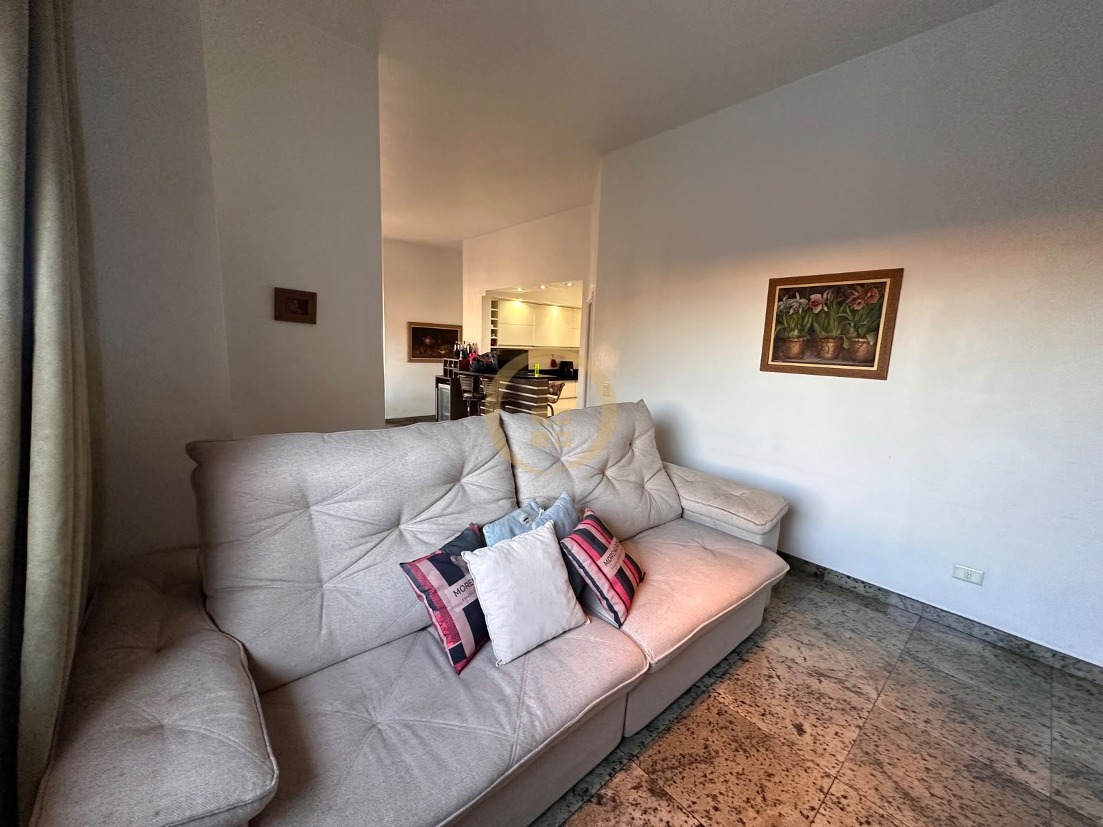 Apartamento-3-dormitorios-Pitangueiras