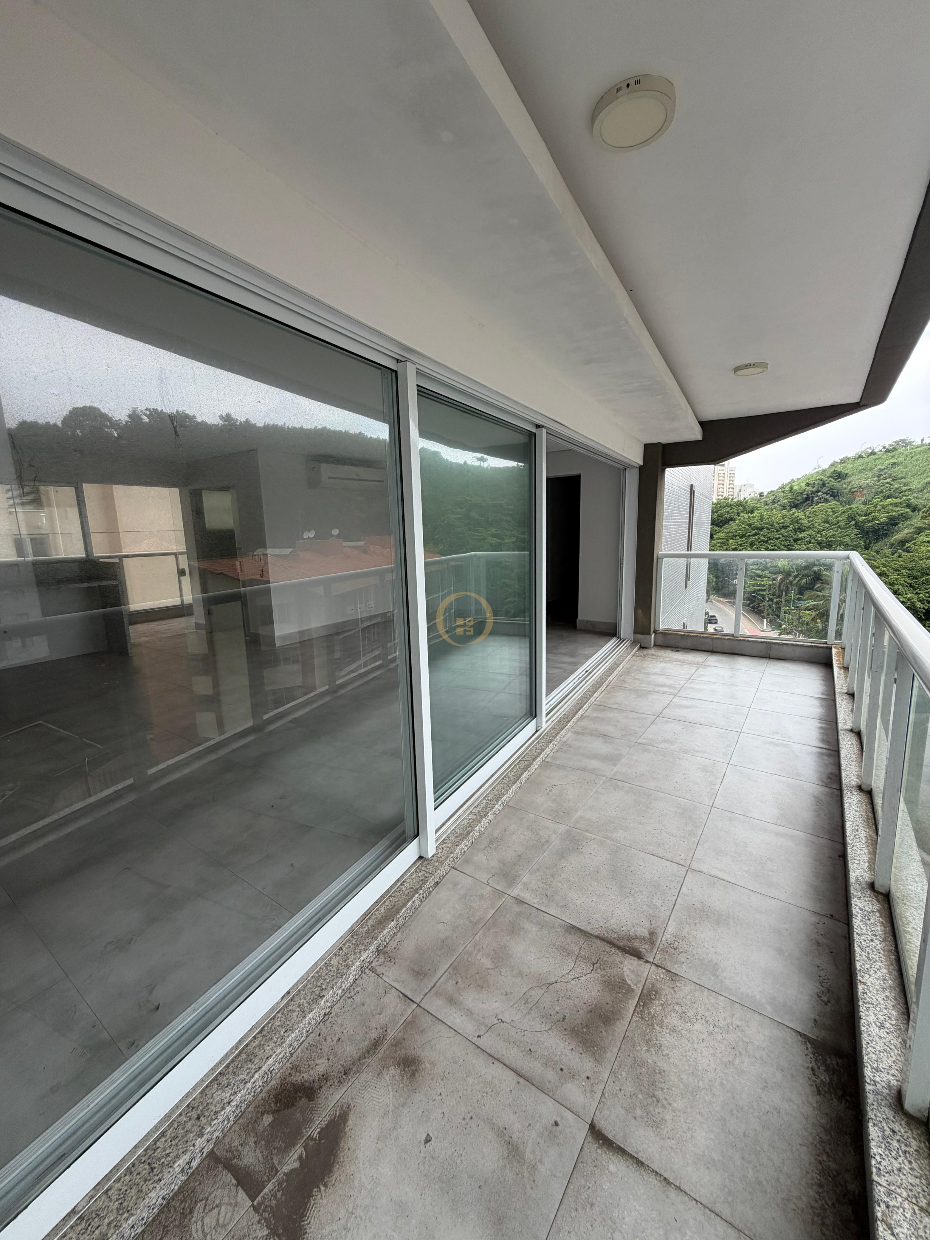 Apartamento na Praia das Astúrias, Guarujá - SP