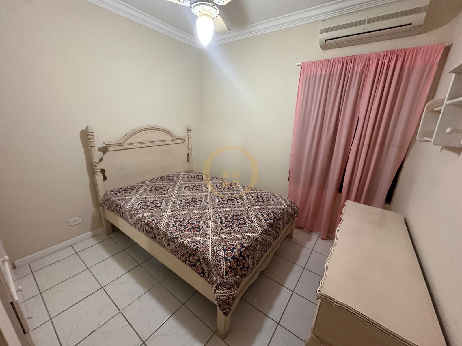 Apartamento-2-dormitorios-Pitangueiras