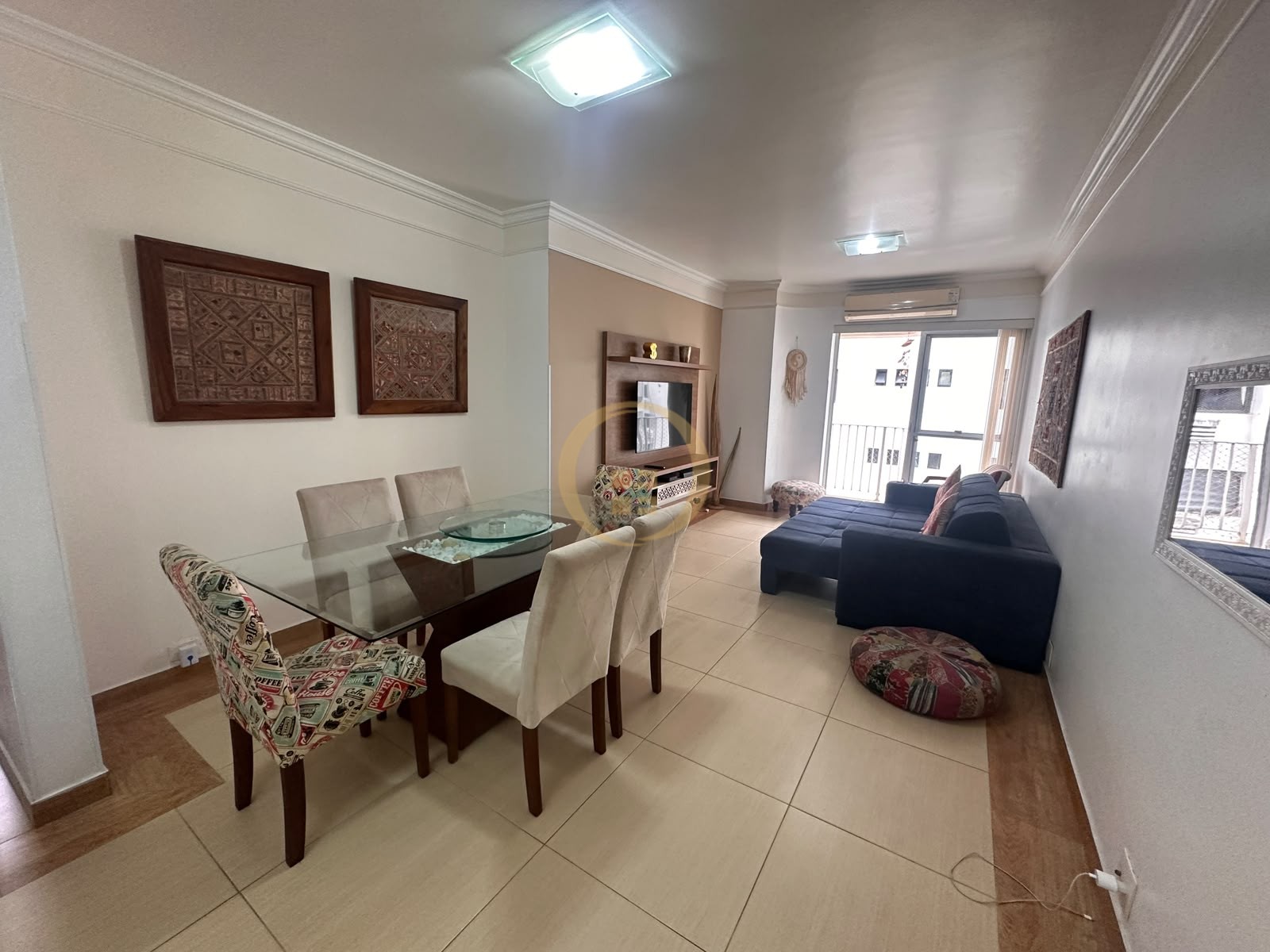Apartamento na Praia das Pitangueiras, Guarujá - SP