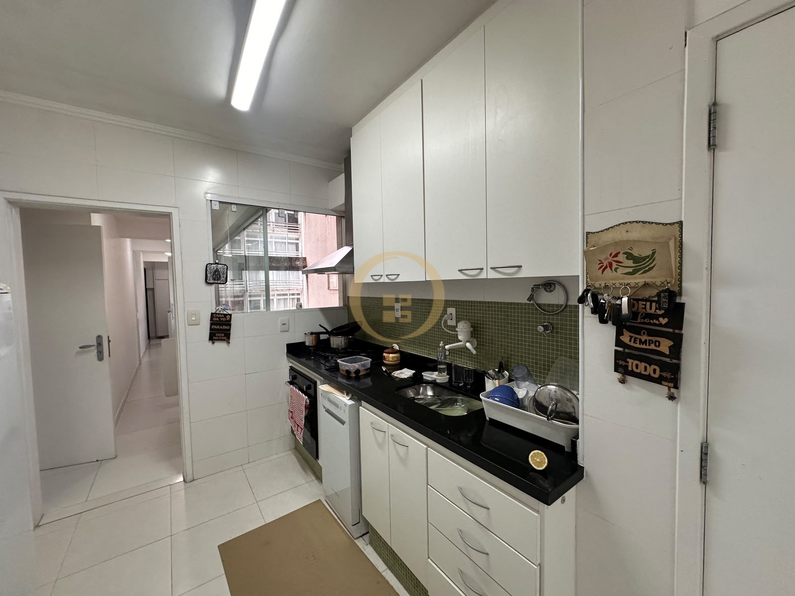 Apartamento Frente ao Mar nas Pitangueiras, Guarujá - SP