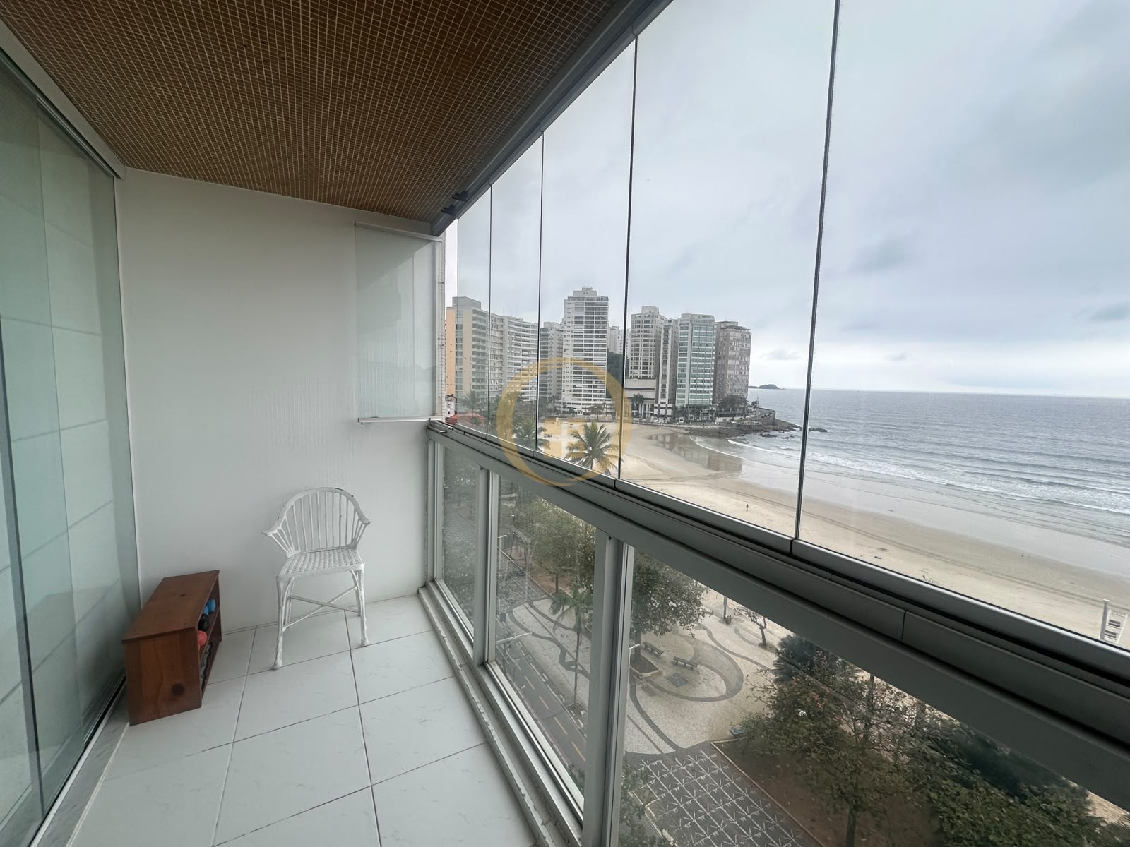 Apartamento Frente ao Mar nas Pitangueiras, Guarujá - SP