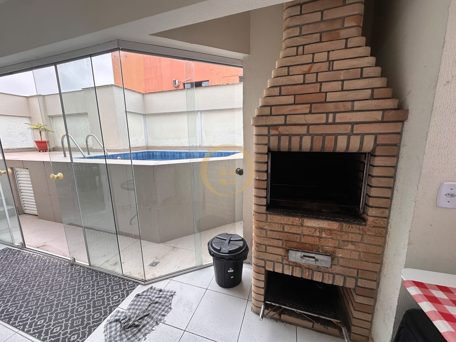 Apartamento-4-dormitorios-Pitangueiras